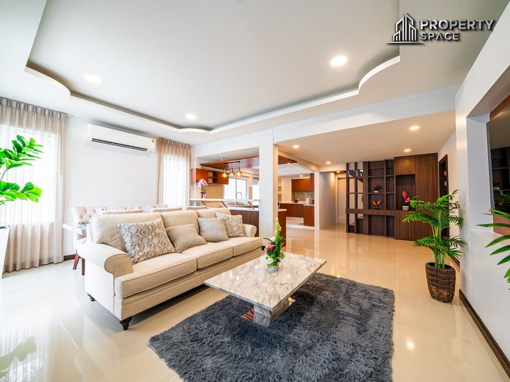 5 Bedroom Pool Villa In South Pattaya Close to Walking Street For Sale Image 6