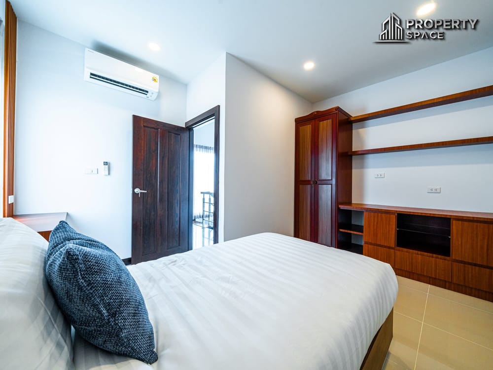 5 Bedroom Pool Villa In South Pattaya Close to Walking Street For Sale Image 31