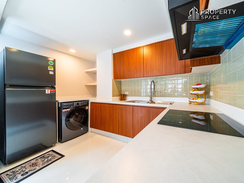 5 Bedroom Pool Villa In South Pattaya Close to Walking Street For Sale Image 12