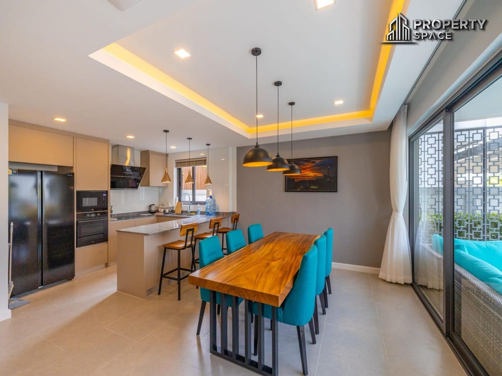 Deluxe 3-Bedroom Pool Villa Prime location Central Pattaya at Midtown Zensiri For Rent Image 7