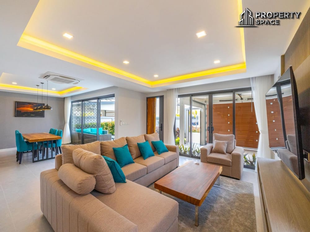 Deluxe 3-Bedroom Pool Villa Prime location Central Pattaya at Midtown Zensiri For Rent Image 8
