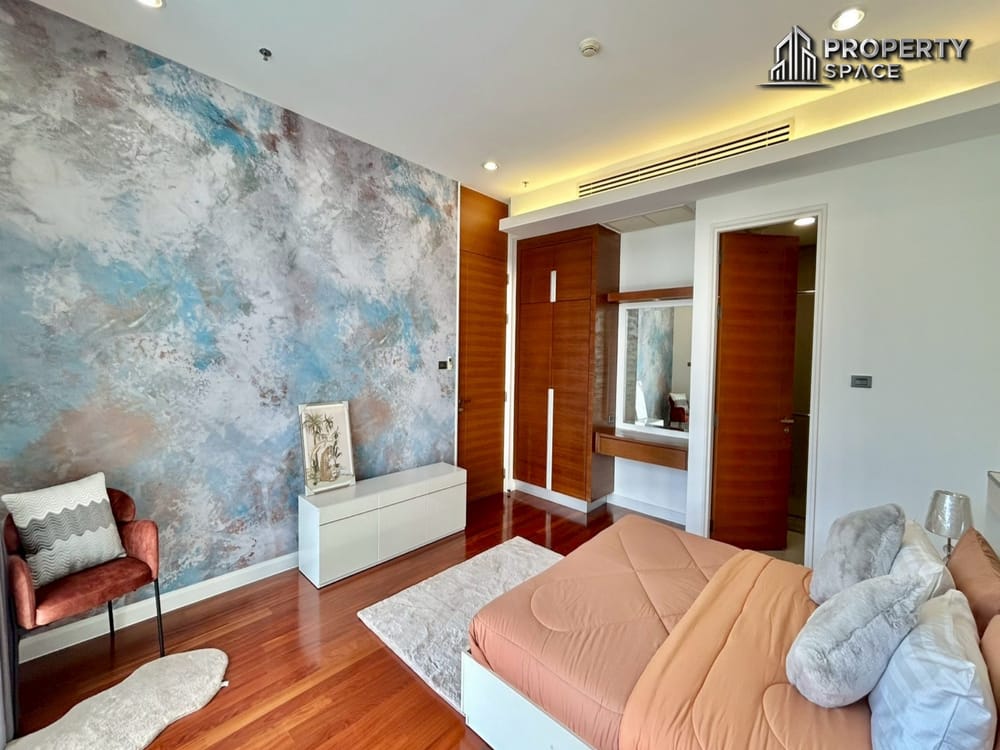 Luxury Sea View 2-Bedroom Beachfront Condo in The Cove Wongamat For Rent Image 13