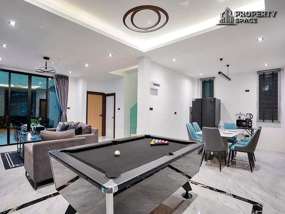 Modern 4-Bedroom Pool Villa With Rooftop In Huai Yai Pattaya For Rent  Image 7