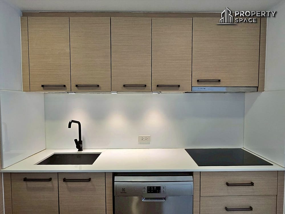 For Sale 2 Bedroom Beachfront Condo With Panoramic Ocean Views In Water Edge Pattaya Condo Image 12