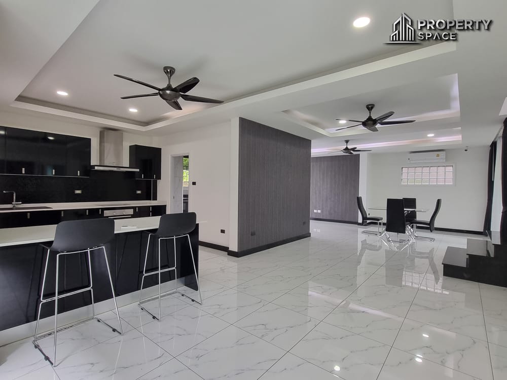 3 Bedroom House Near The Chilled Shopping Mall East Pattaya For Sale Image 6