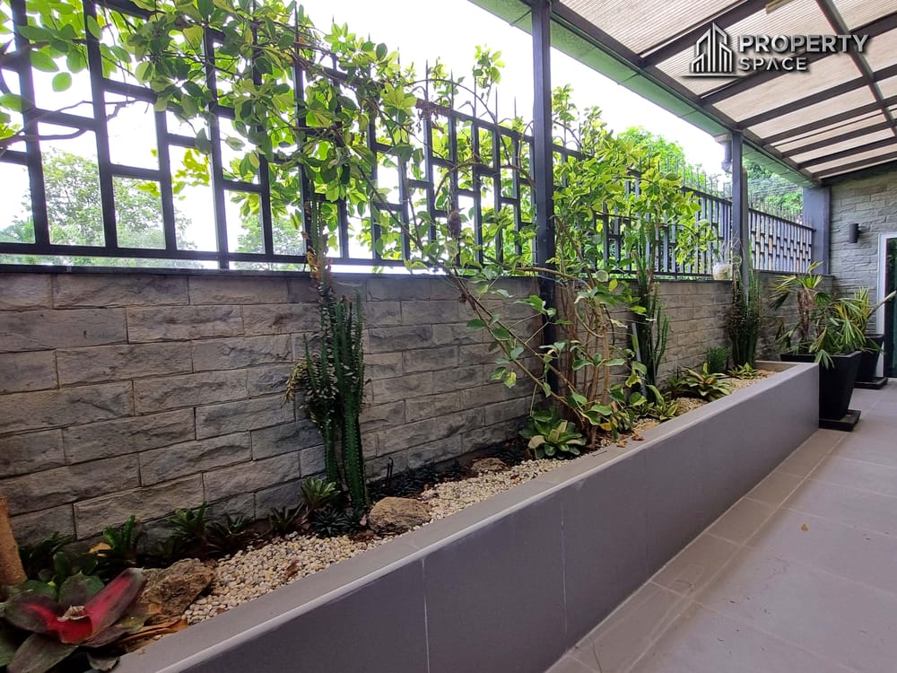 3 Bedroom House Near The Chilled Shopping Mall East Pattaya For Sale Image 18