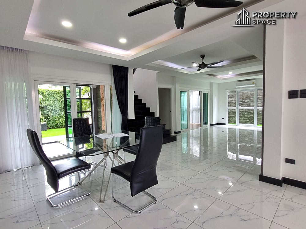 3 Bedroom House Near The Chilled Shopping Mall East Pattaya For Sale Image 6
