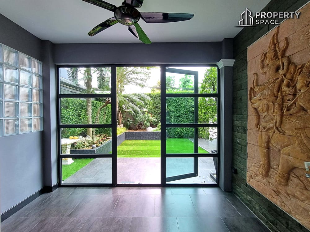 3 Bedroom House Near The Chilled Shopping Mall East Pattaya For Sale Image 5