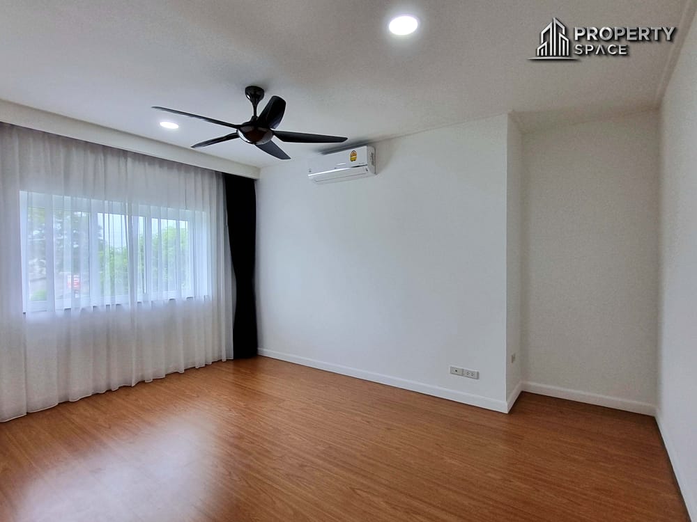 3 Bedroom House Near The Chilled Shopping Mall East Pattaya For Sale Image 31