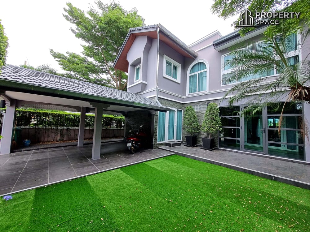 3 Bedroom House Near The Chilled Shopping Mall East Pattaya For Sale Image 1