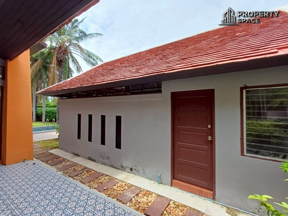Thai-Bali Style 3-Bedroom Pool Villa In Jomtien Pattaya For Rent Image 31