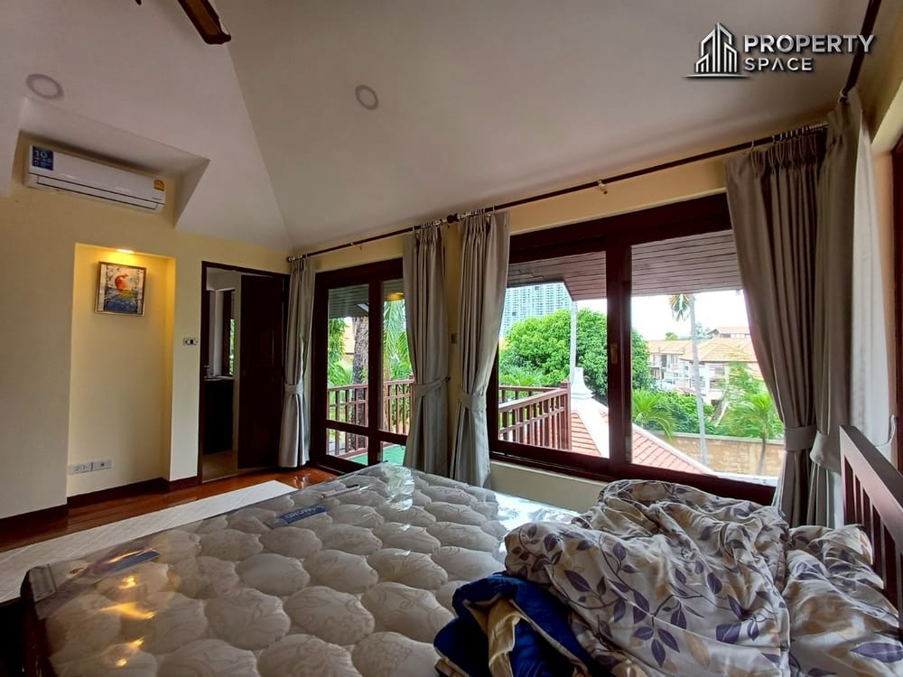 Thai-Bali Style 3-Bedroom Pool Villa In Jomtien Pattaya For Rent Image 22
