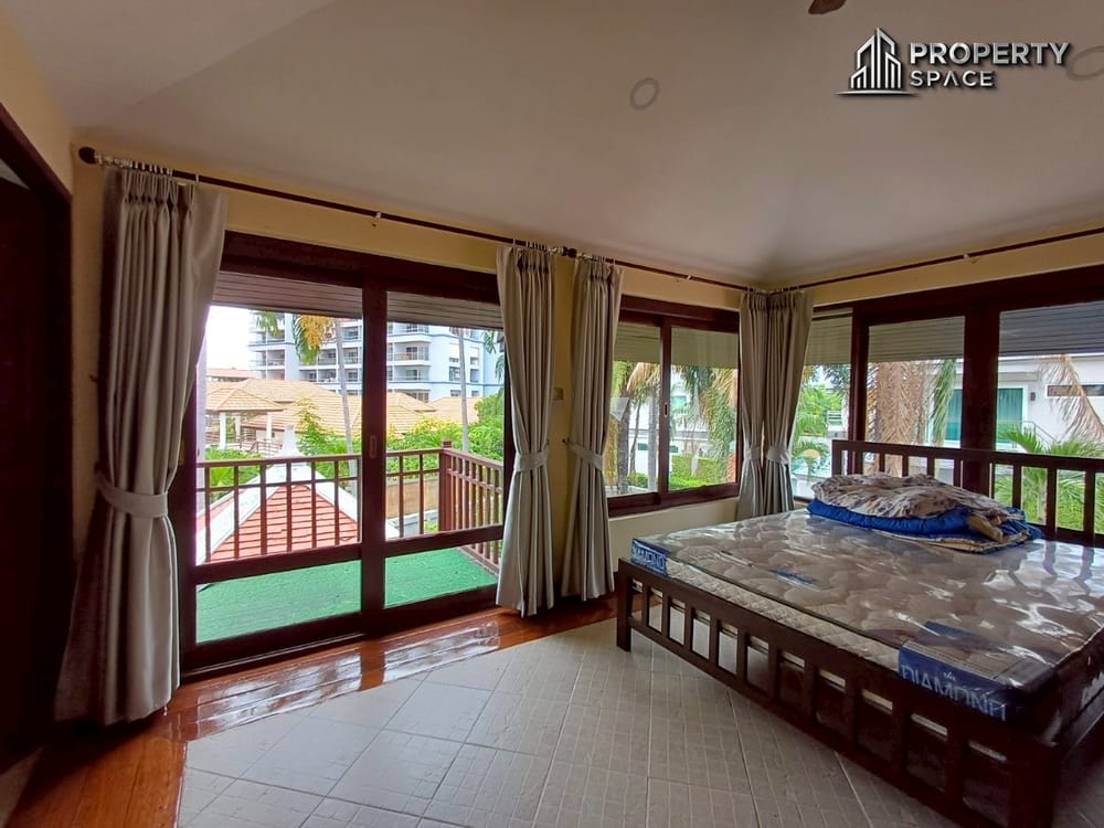 Thai-Bali Style 3-Bedroom Pool Villa In Jomtien Pattaya For Rent Image 20