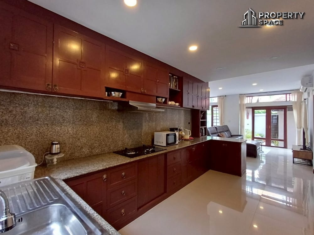 Thai-Bali Style 3-Bedroom Pool Villa In Jomtien Pattaya For Rent Image 14
