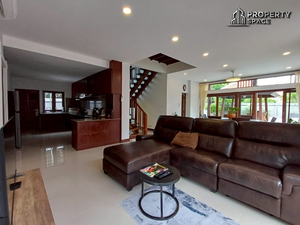 Thai-Bali Style 3-Bedroom Pool Villa In Jomtien Pattaya For Rent Image 8