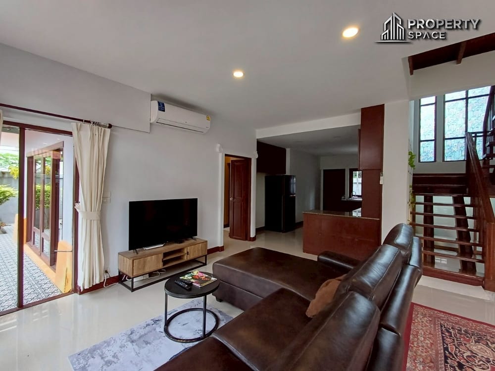 Thai-Bali Style 3-Bedroom Pool Villa In Jomtien Pattaya For Rent Image 7