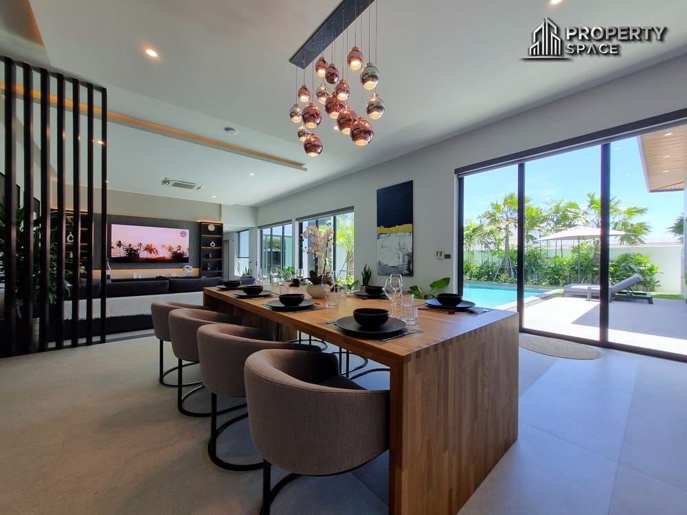 Must-See in Person! 6-Bedroom Luxury Pool Villa in East Pattaya – Western Build, High Standard Image 9