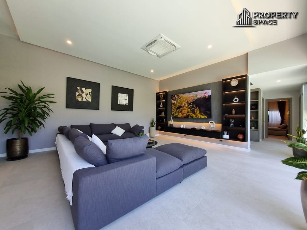Must-See in Person! 6-Bedroom Luxury Pool Villa in East Pattaya – Western Build, High Standard Image 17