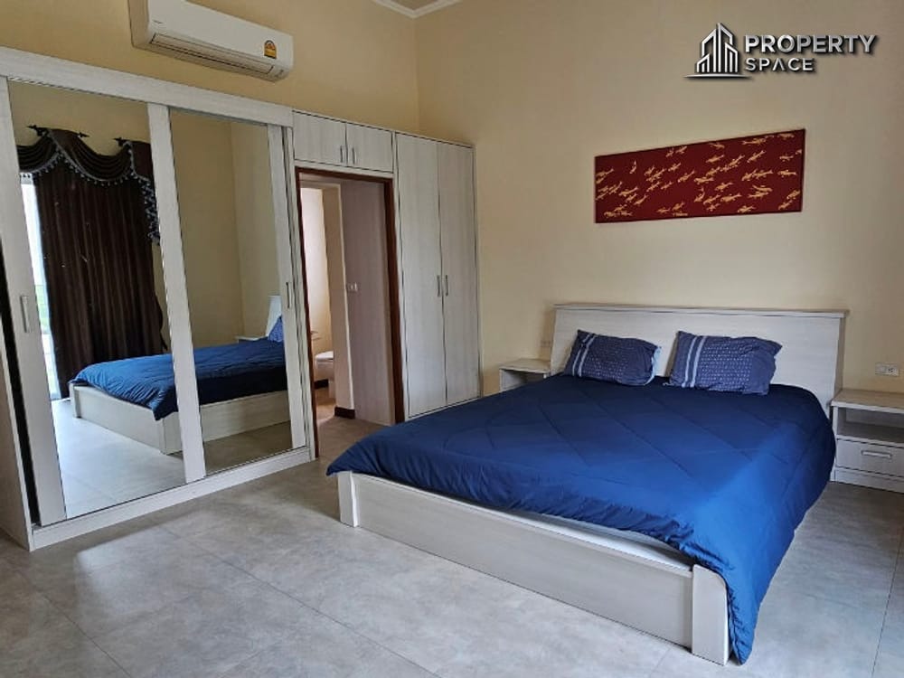 Elegant 5-Bedroom Pool Villa Near International Schools in East Pattaya For Sale And Rent Image 12