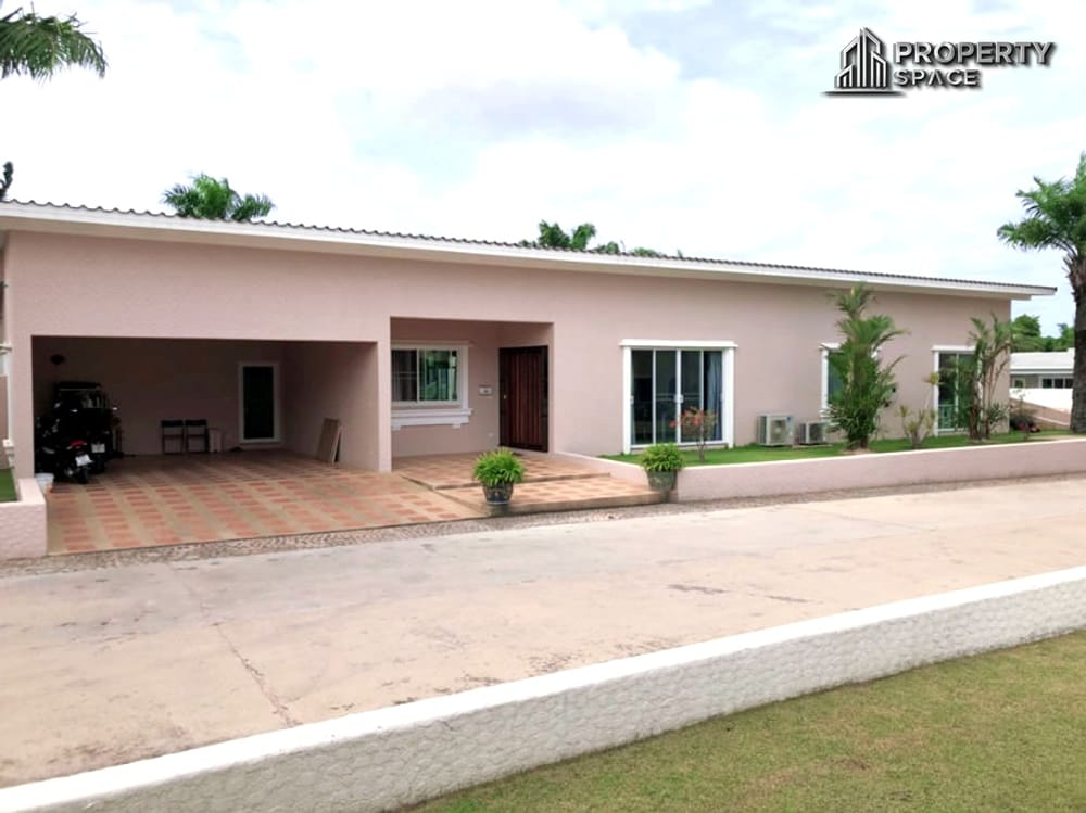 Elegant 5-Bedroom Pool Villa Near International Schools in East Pattaya For Sale And Rent Image 6