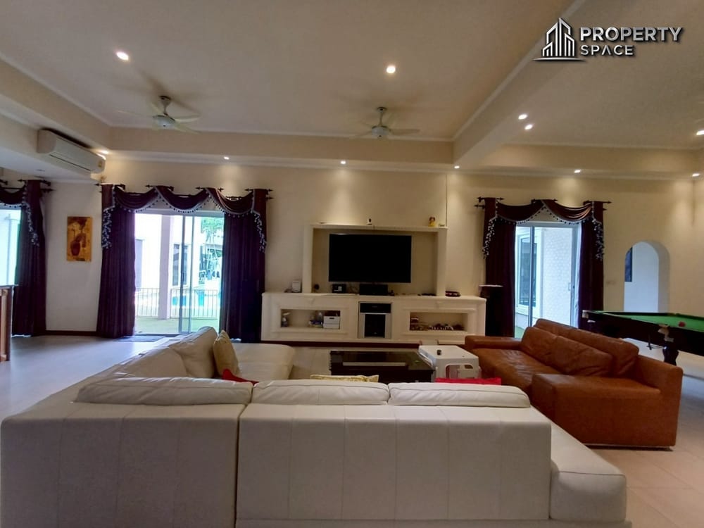 Elegant 5-Bedroom Pool Villa Near International Schools in East Pattaya For Sale And Rent Image 6
