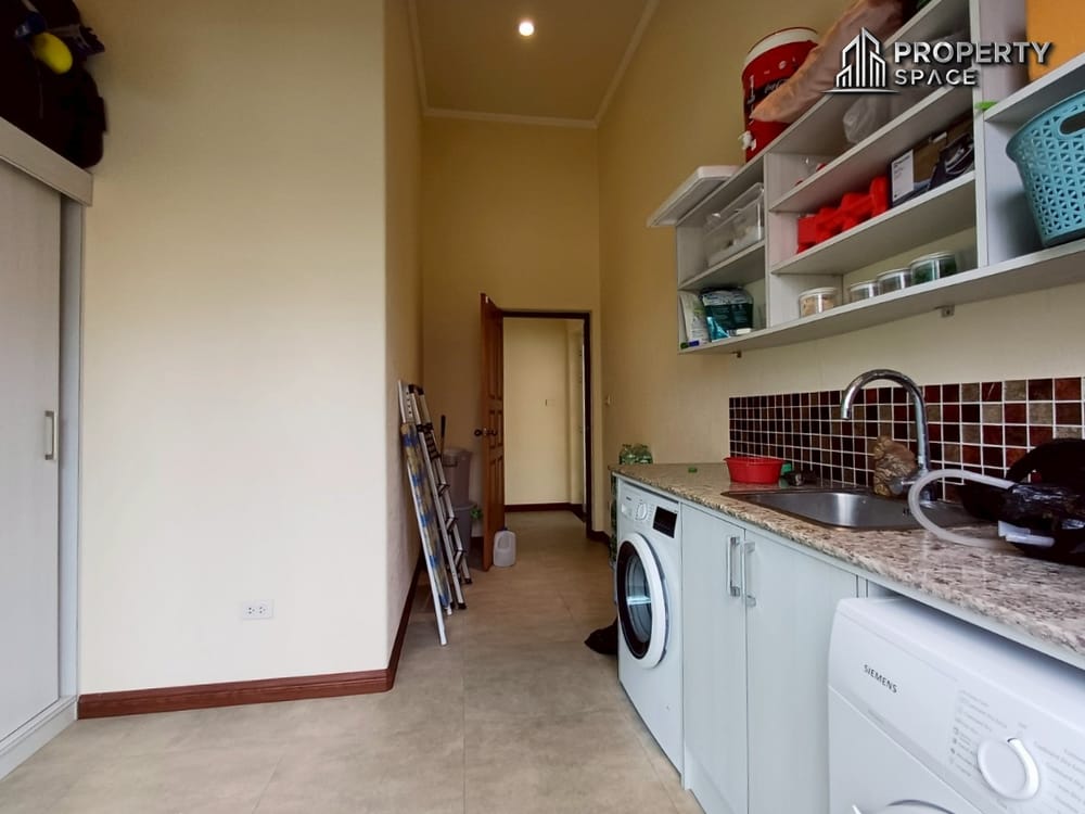 Elegant 5-Bedroom Pool Villa Near International Schools in East Pattaya For Sale And Rent Image 26