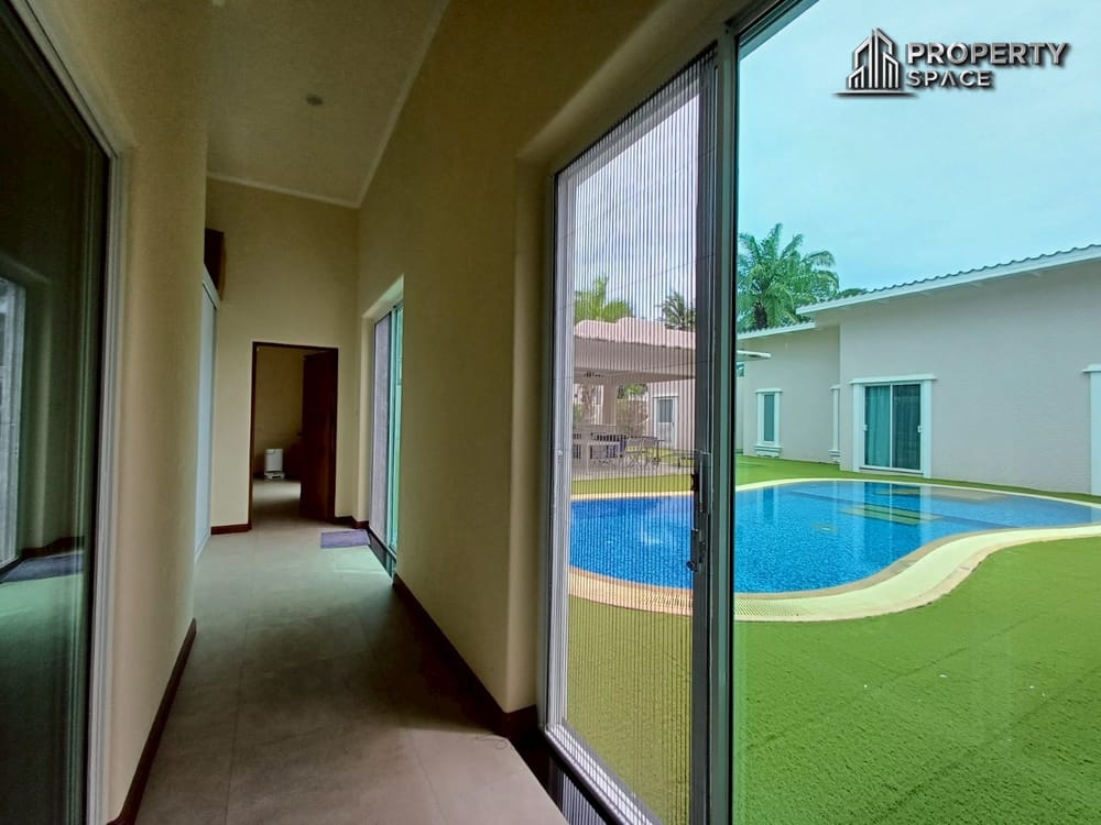 Elegant 5-Bedroom Pool Villa Near International Schools in East Pattaya For Sale And Rent Image 25
