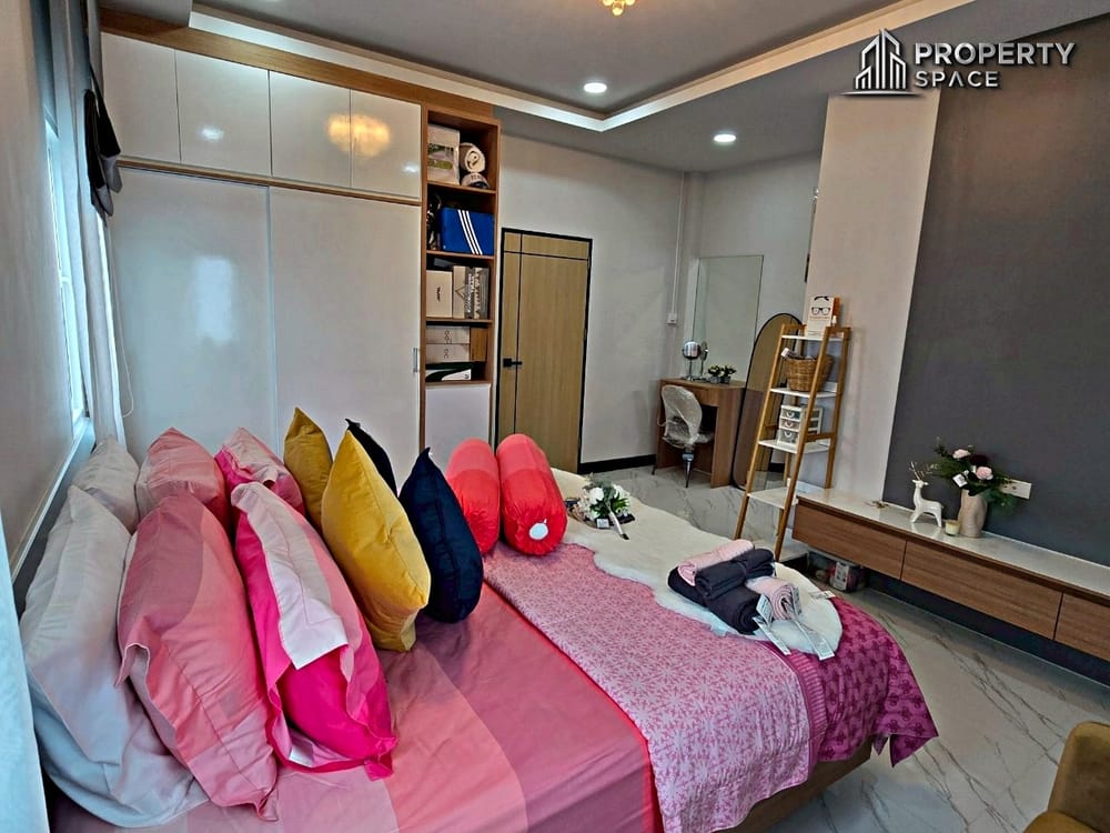 Single Nordic Style Modern 4 Bedroom Pool Villa For Sale in East Pattaya Image 34