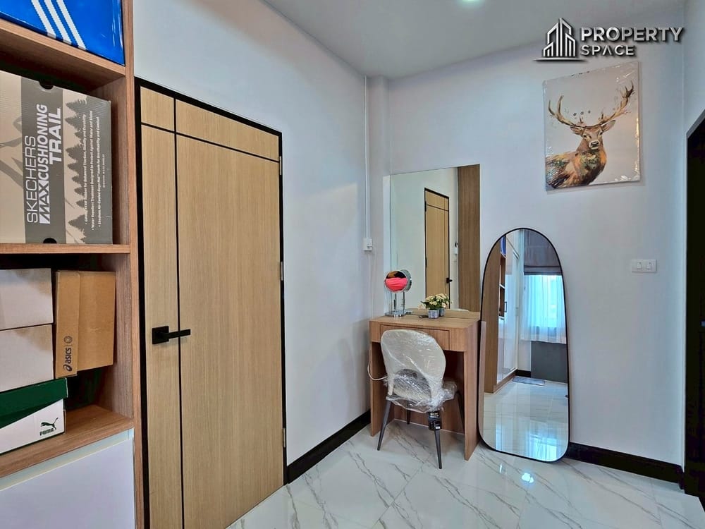 Single Nordic Style Modern 4 Bedroom Pool Villa For Sale in East Pattaya Image 35