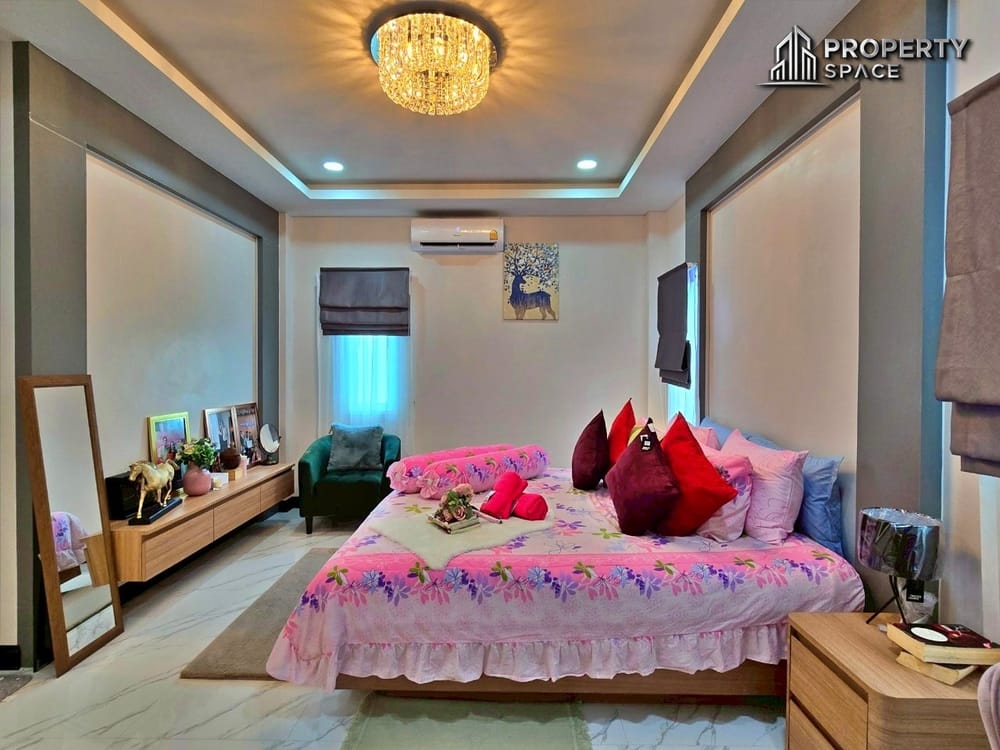 Single Nordic Style Modern 4 Bedroom Pool Villa For Sale in East Pattaya Image 28