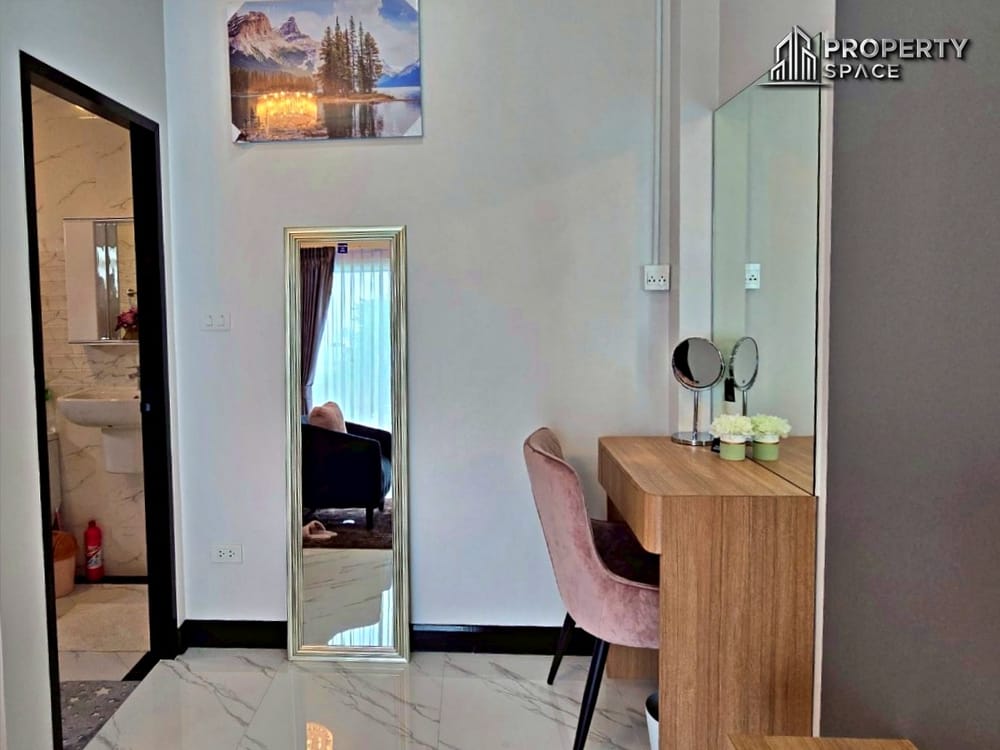 Single Nordic Style Modern 4 Bedroom Pool Villa For Sale in East Pattaya Image 25