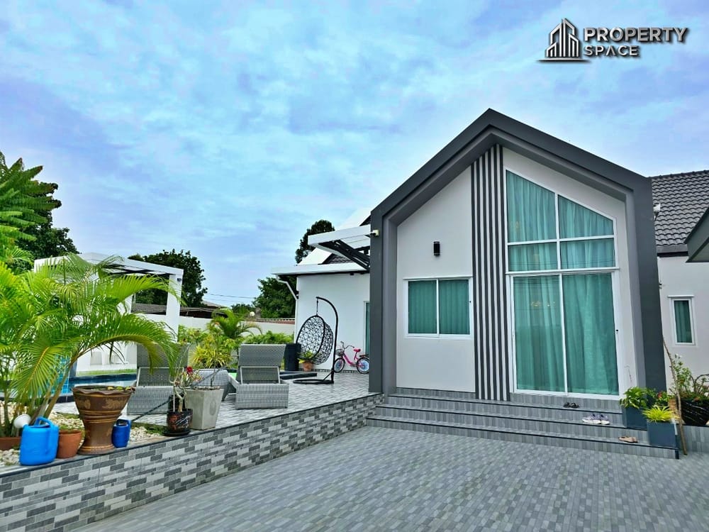 Single Nordic Style Modern 4 Bedroom Pool Villa For Sale in East Pattaya Image 4