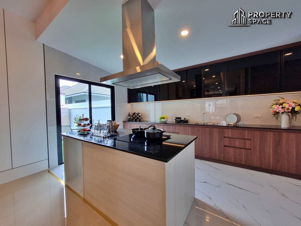  Modern Luxury Good Price! 3 Bedroom Pool Villa In Huai Yai Pattaya For Sale Image 11