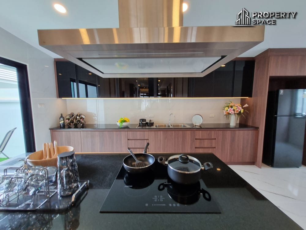  Modern Luxury Good Price! 3 Bedroom Pool Villa In Huai Yai Pattaya For Sale Image 14