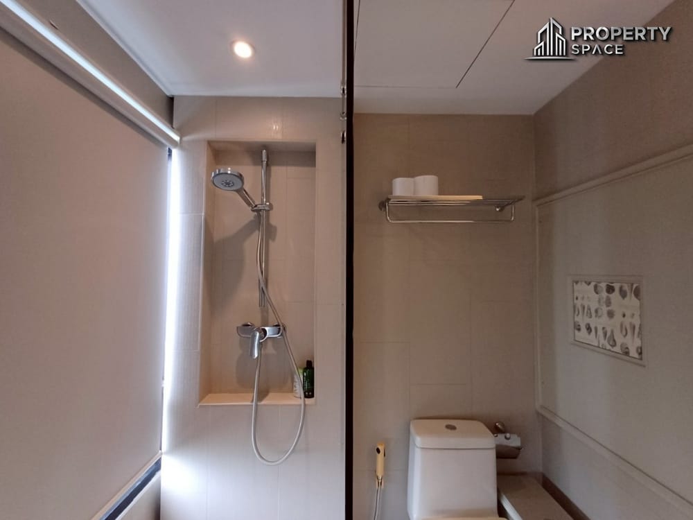 Luxury Beachfront 4-Bedroom Condo at San Marino, Na Jomtien For Rent Image 31