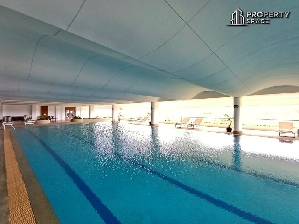 Luxury Beachfront 4-Bedroom Condo at San Marino, Na Jomtien For Rent Image 46