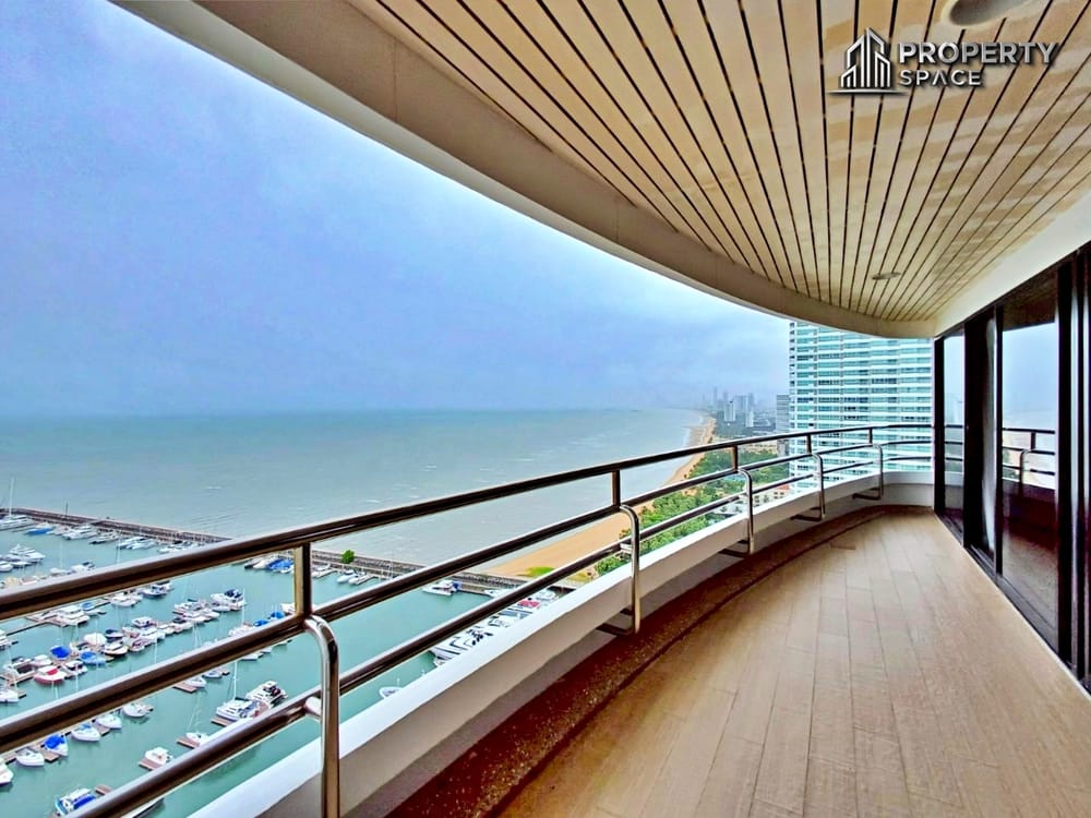Luxury Beachfront 4-Bedroom Condo at San Marino, Na Jomtien For Rent Image 3