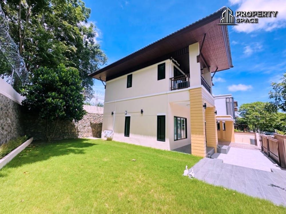 Corner Plot! 3 Bedroom Villa In Baan Sirin Pattaya Near International Schools For Sale Image 3