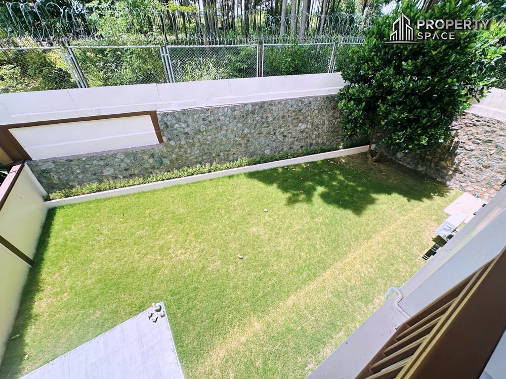 Corner Plot! 3 Bedroom Villa In Baan Sirin Pattaya Near International Schools For Sale Image 26