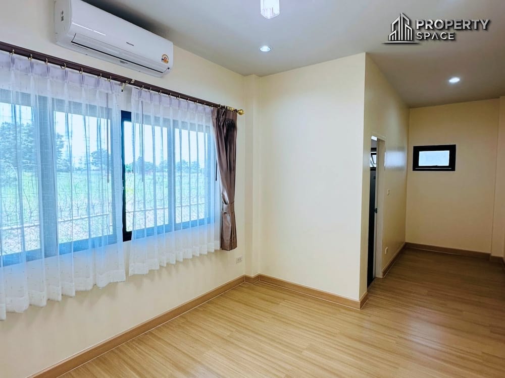 Corner Plot! 3 Bedroom Villa In Baan Sirin Pattaya Near International Schools For Sale Image 24