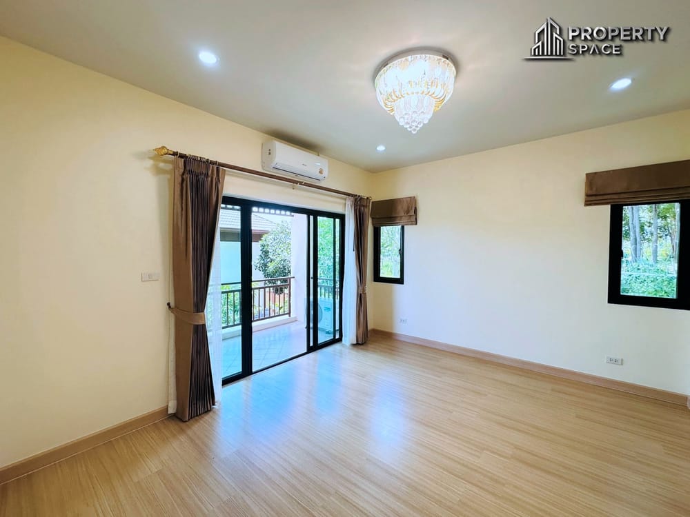 Corner Plot! 3 Bedroom Villa In Baan Sirin Pattaya Near International Schools For Sale Image 18