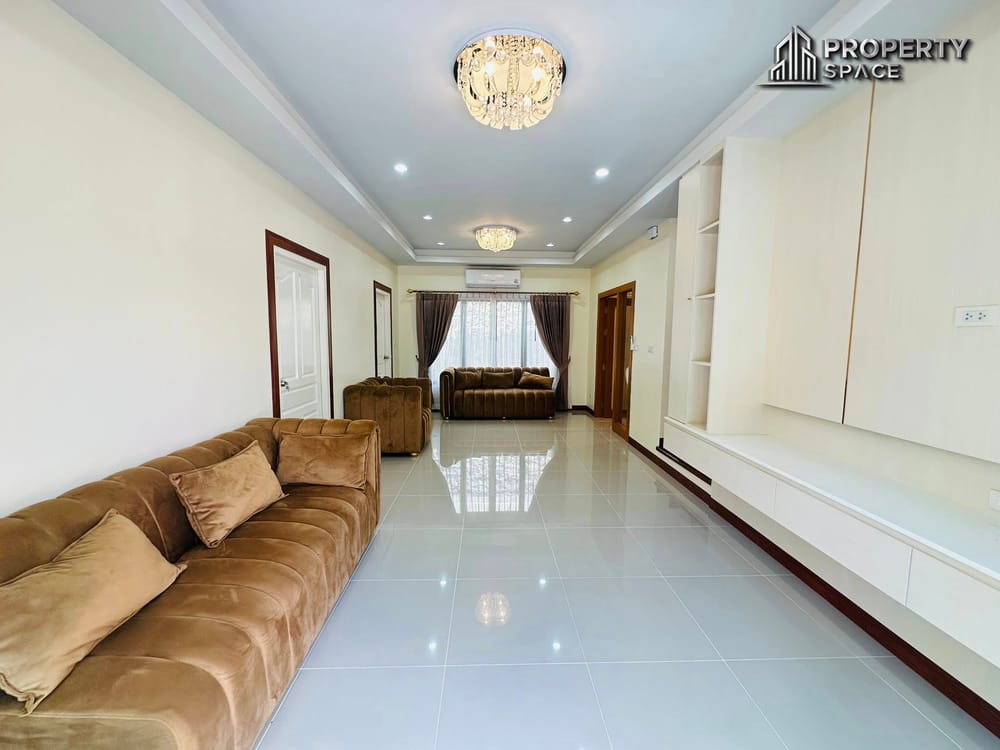 Corner Plot! 3 Bedroom Villa In Baan Sirin Pattaya Near International Schools For Sale Image 6