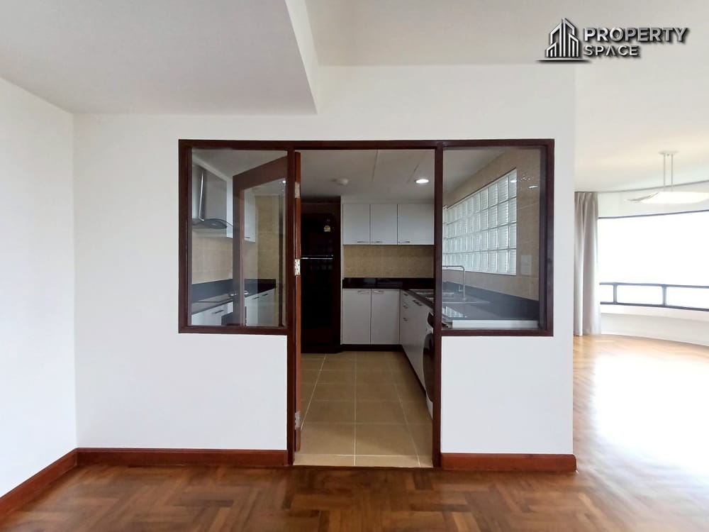 Newly Renovated Sea View Beachfront 3-Bedroom Condo at San Marino, Na Jomtien – For Rent Image 11