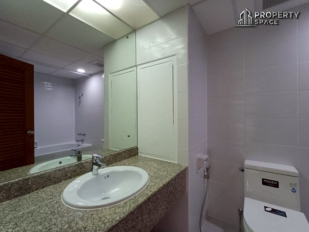 Newly Renovated Sea View Beachfront 3-Bedroom Condo at San Marino, Na Jomtien – For Rent Image 20