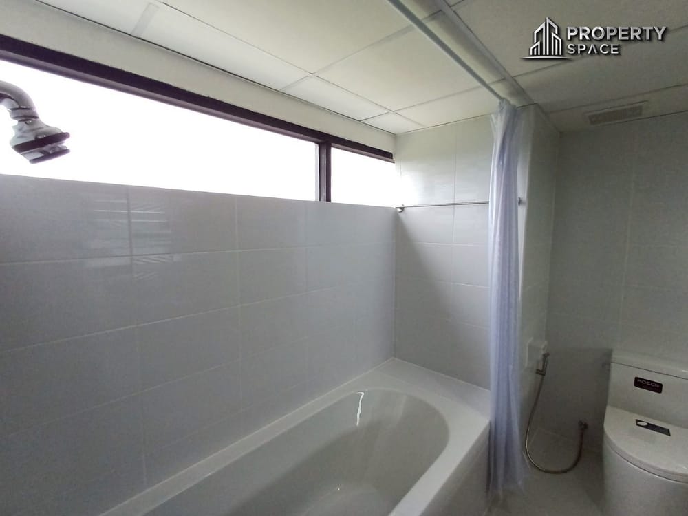 Newly Renovated Sea View Beachfront 3-Bedroom Condo at San Marino, Na Jomtien – For Rent Image 25