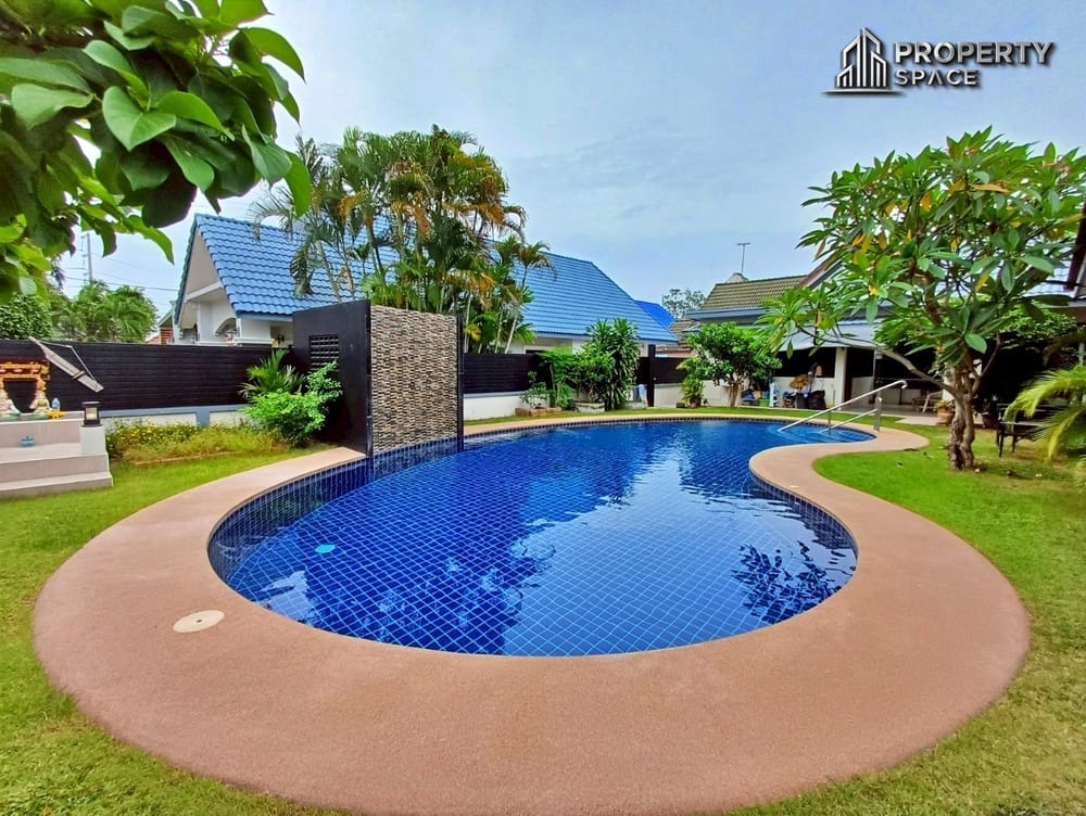 Spacious 3-Bedroom Pool Villa Near Mabprachan Lake Pattaya For Sale Image 4