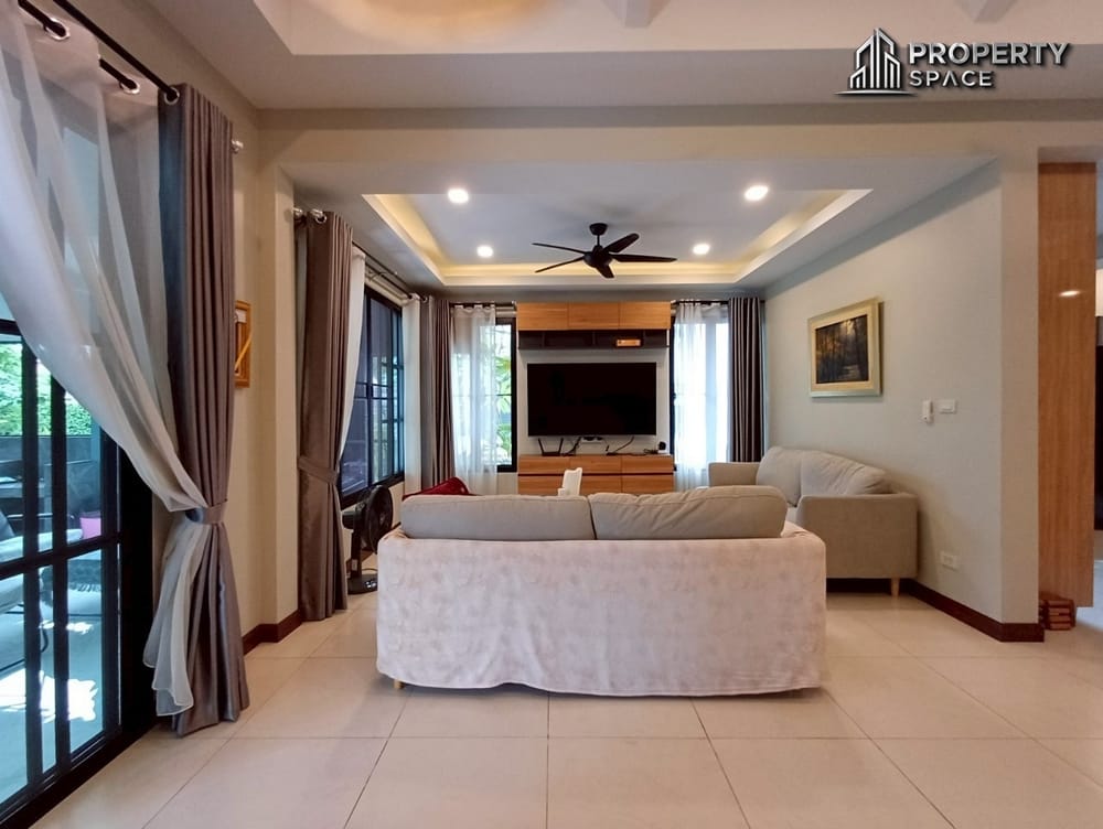 Spacious 3-Bedroom Pool Villa Near Mabprachan Lake Pattaya For Sale Image 6