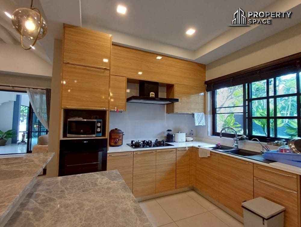 Spacious 3-Bedroom Pool Villa Near Mabprachan Lake Pattaya For Sale Image 10
