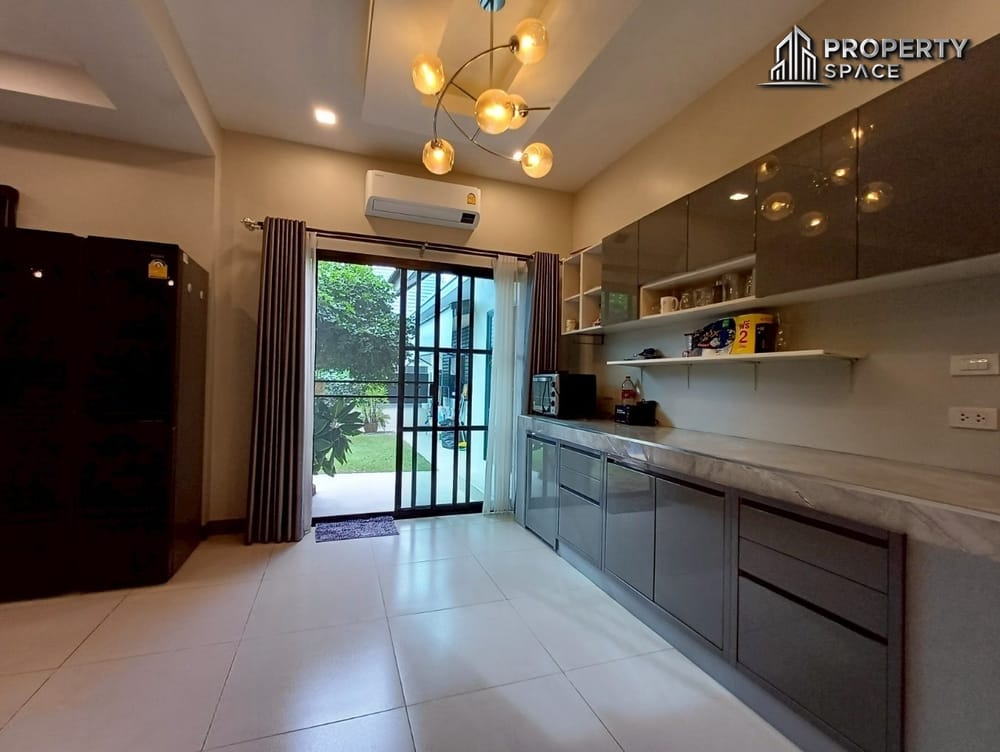 Spacious 3-Bedroom Pool Villa Near Mabprachan Lake Pattaya For Sale Image 12