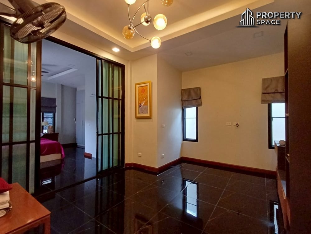 Spacious 3-Bedroom Pool Villa Near Mabprachan Lake Pattaya For Sale Image 15